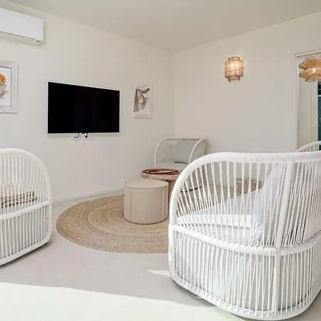 Cala Sole - By And Service