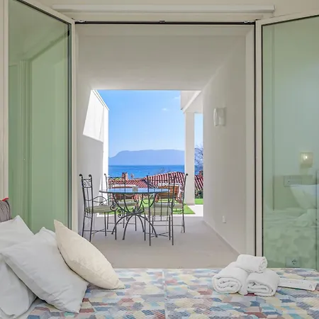 Cala Sole - By And Service * Golfo Aranci